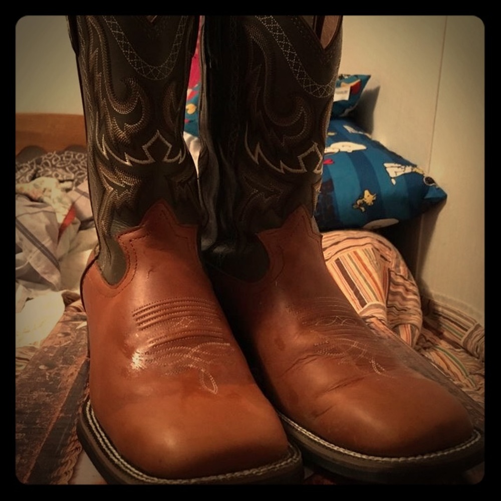 Tony Lama cowboy boots